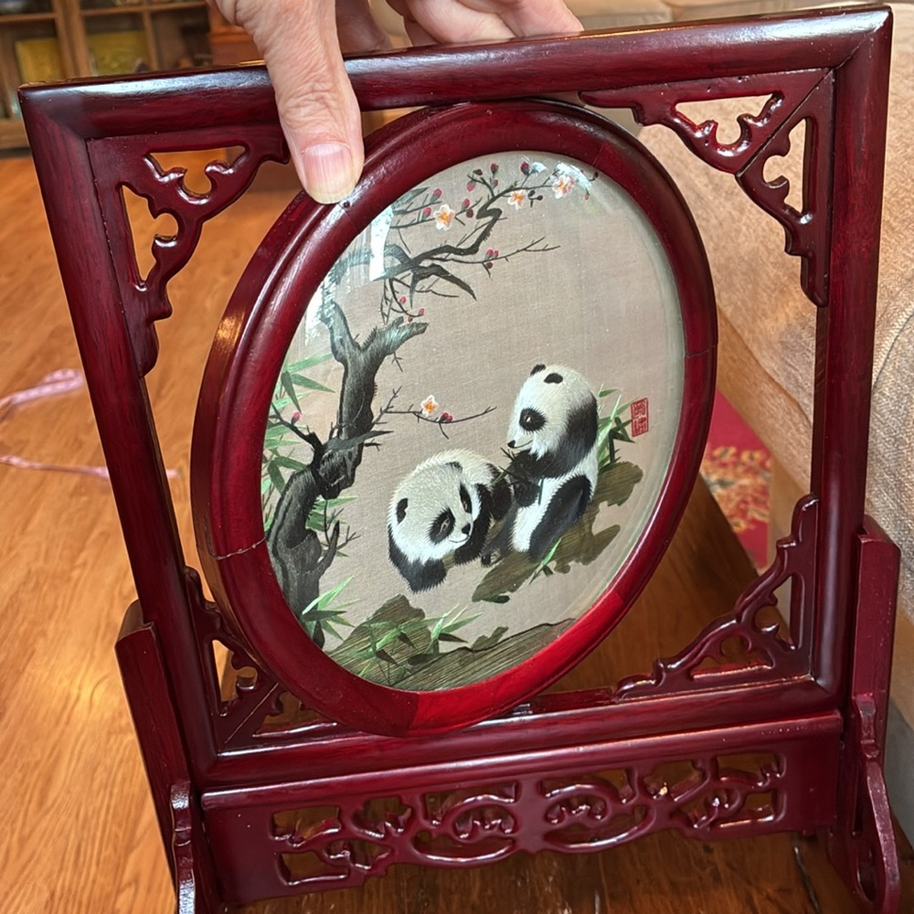 Vintage Table Screen with Silk Panda Embroidery - Burgundy Frame - Picture 6 of 15
